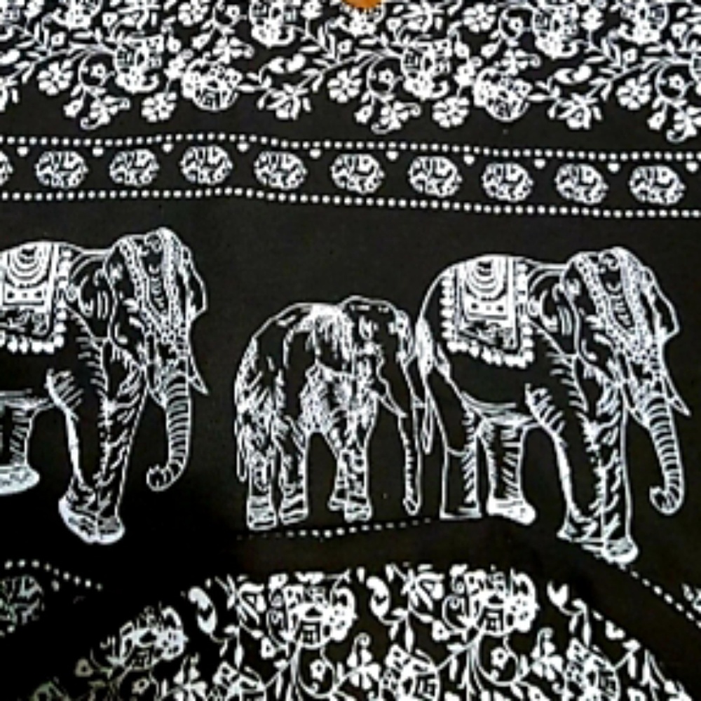 🎀3/$23🎀 Boho Elephant Crossbody Bag - Picture 2 of 8